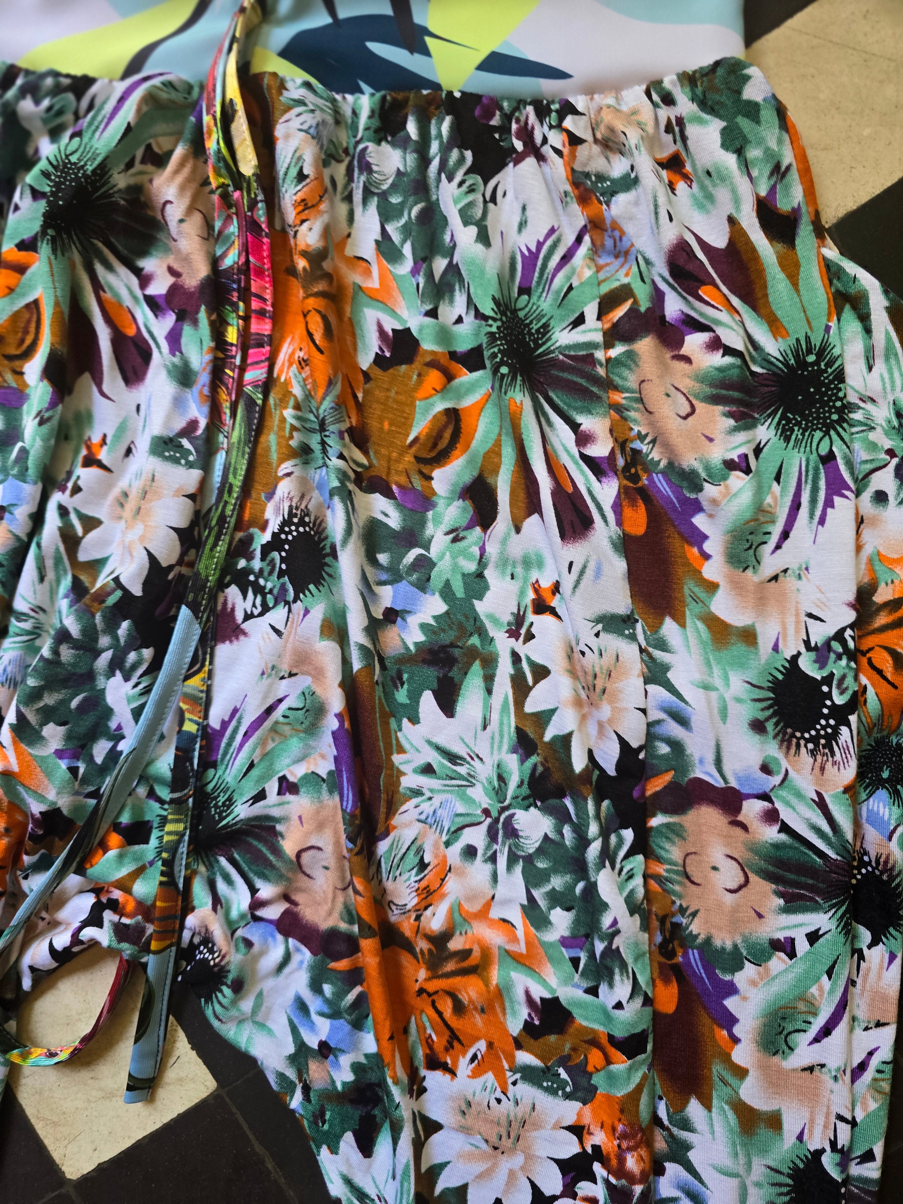 The BEACH BROEK FLORAL S/M