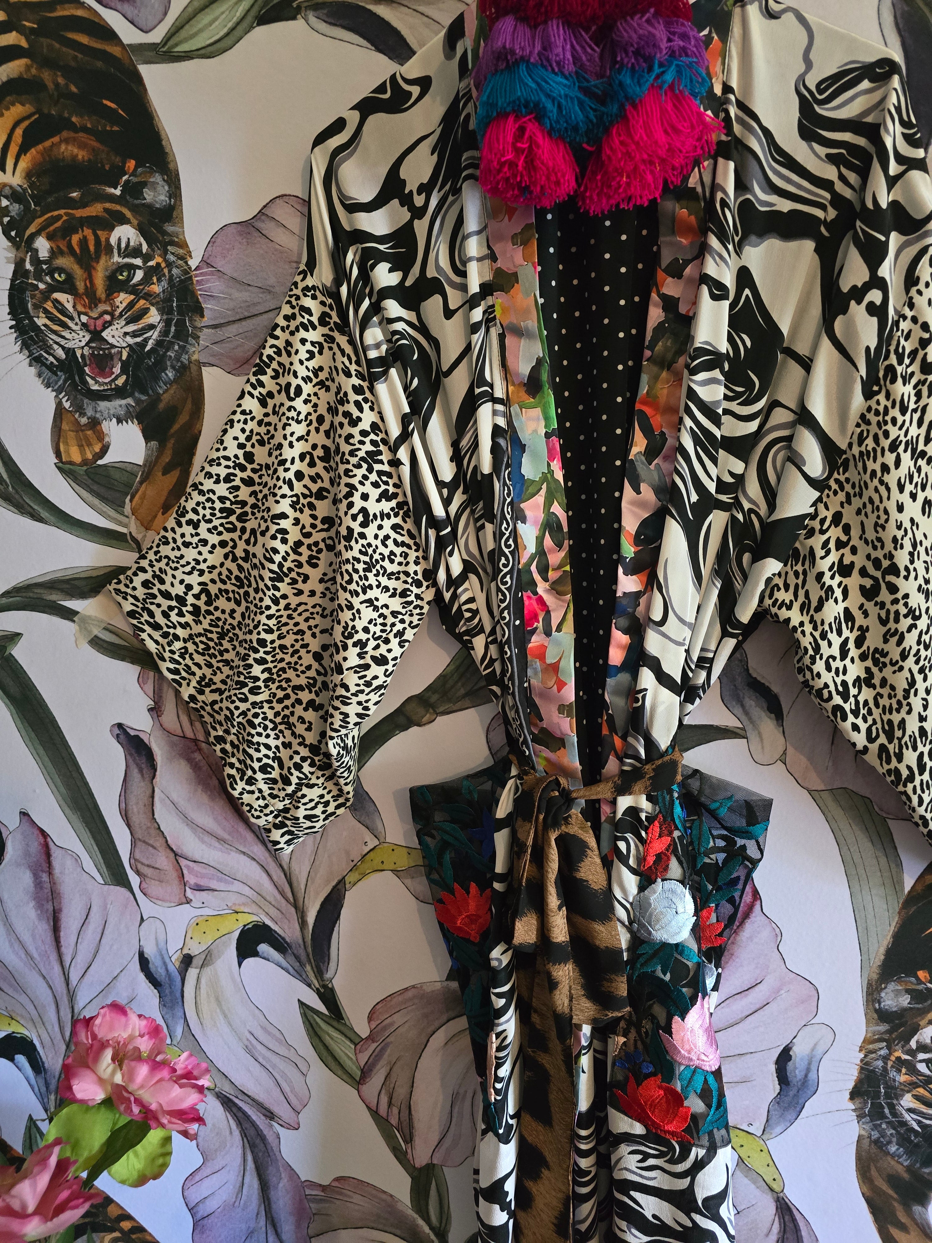 The LEOPARD & ROSE BLACK AND WHITE KIMONO