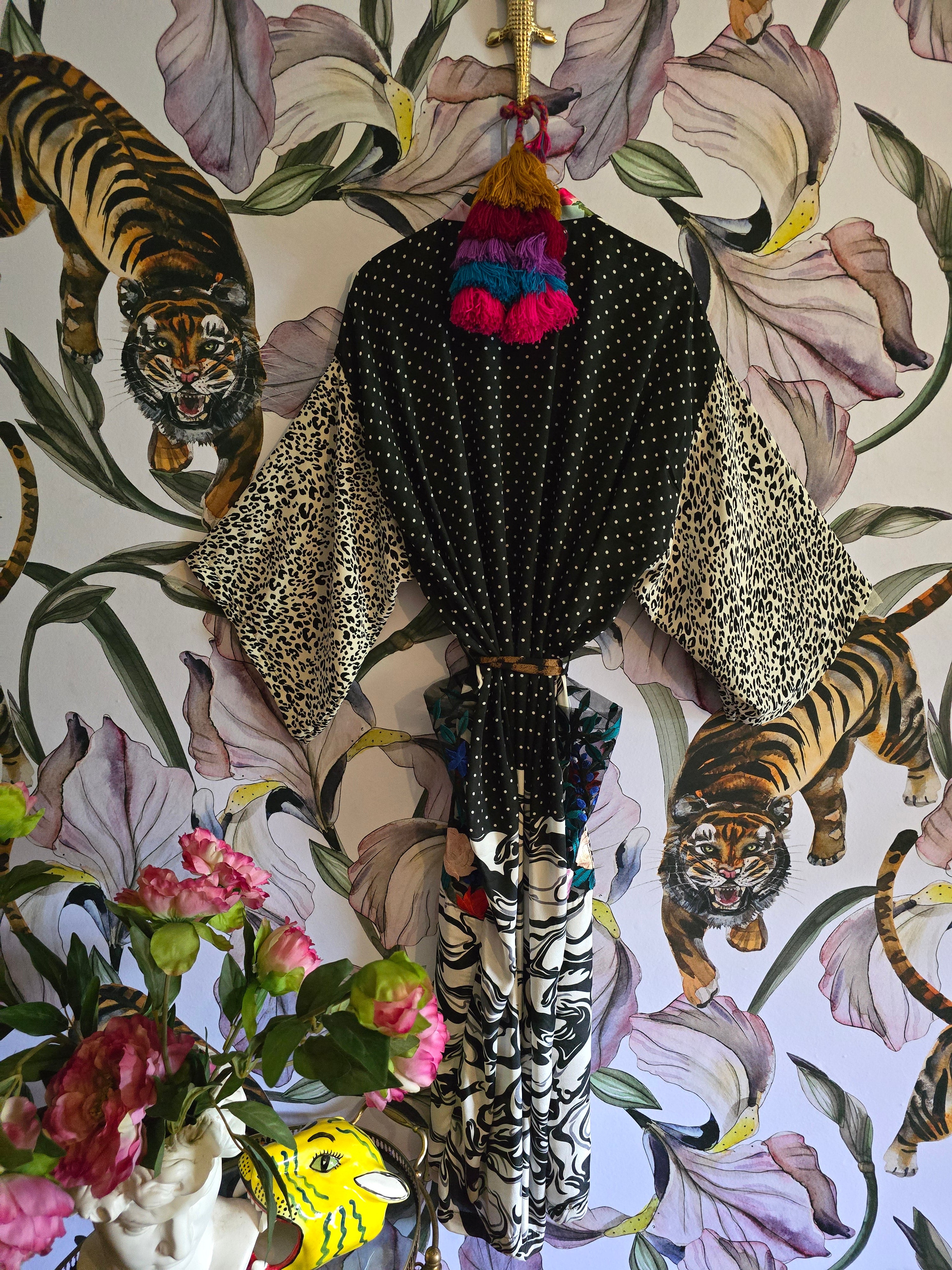 The LEOPARD & ROSE BLACK AND WHITE KIMONO