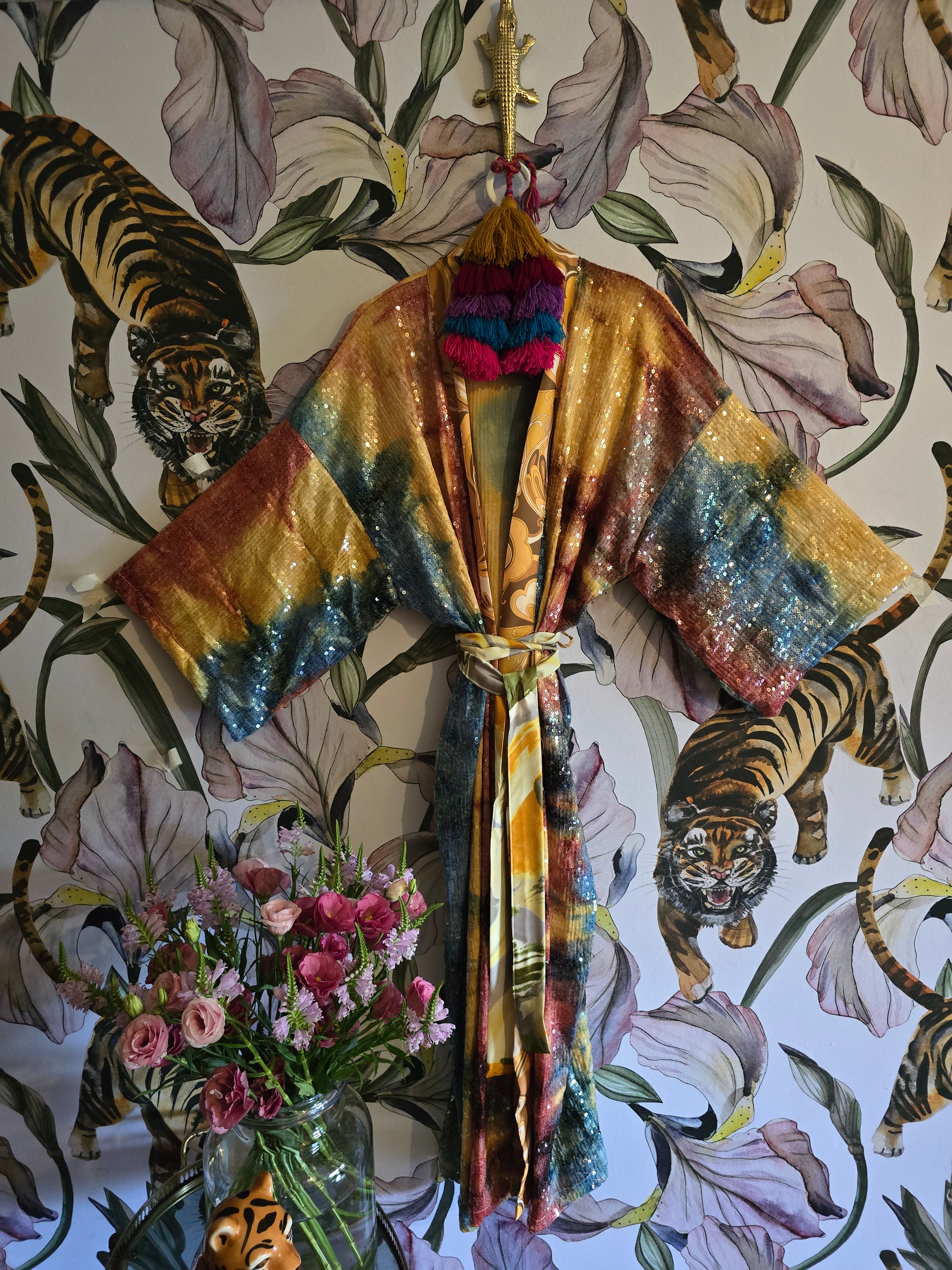 The SEQUINS KIMONO